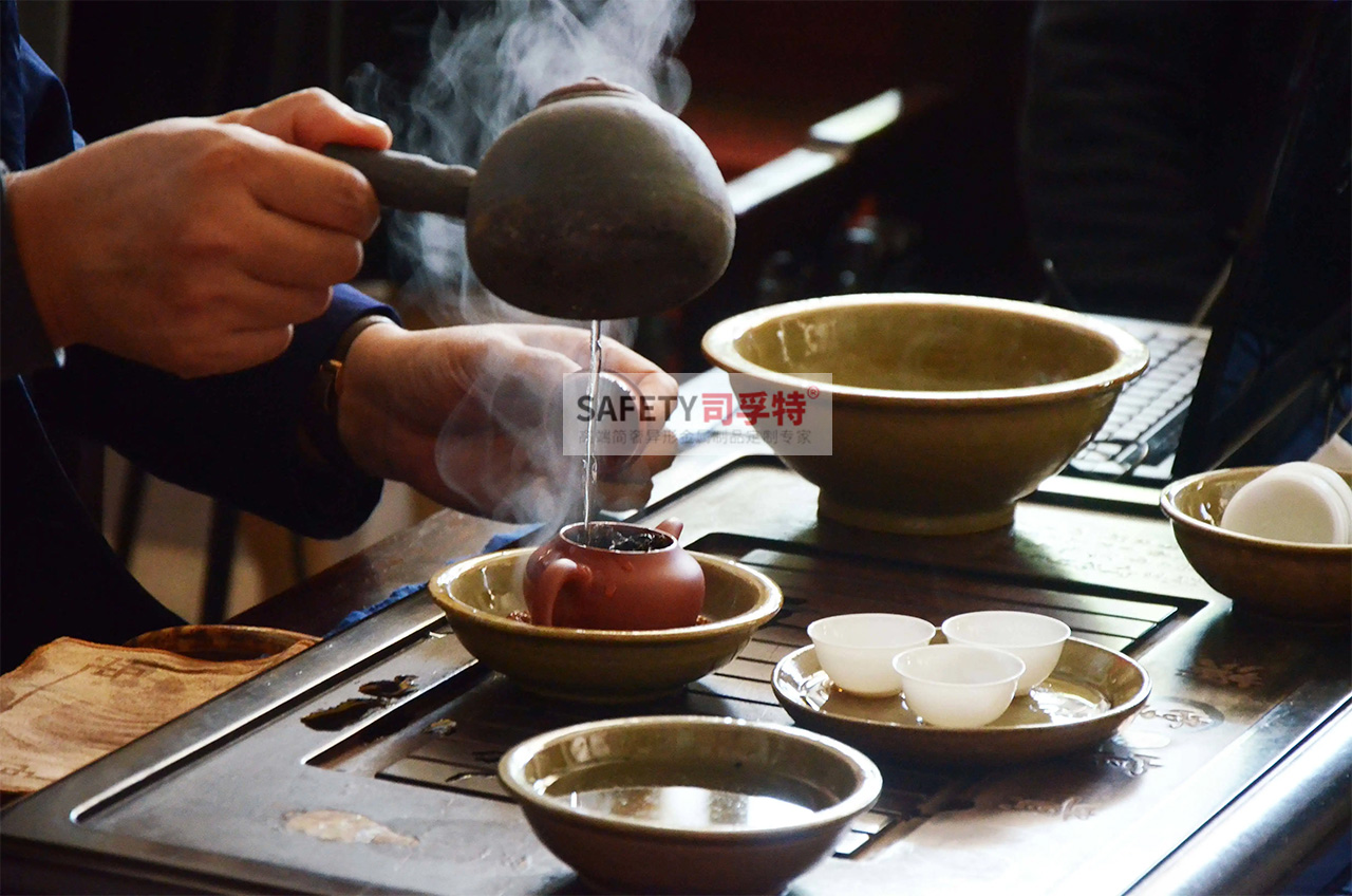 “圍爐煮茶”為什么火？年輕人追捧是有原因的-司孚特圍爐茶桌(圖2)