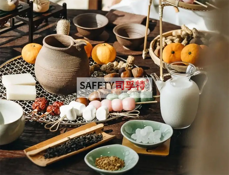 圍爐煮茶驟然爆火，一套好的圍爐茶桌必不可少[司孚特圍爐茶桌,炭火爐](圖2)