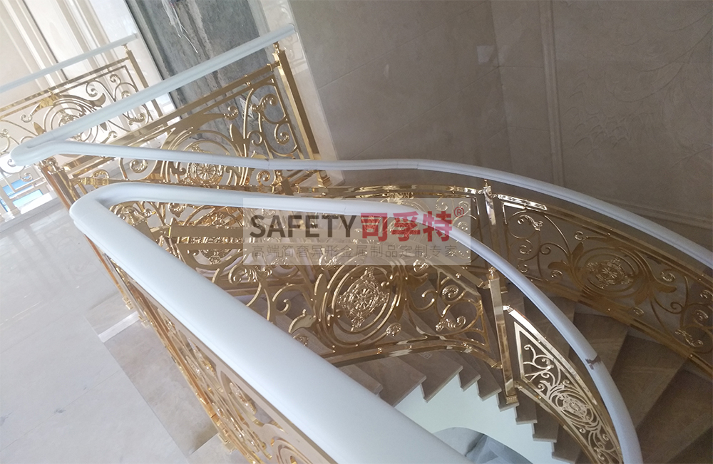 鋁藝鏤空雕花樓梯扶手：造型多樣，工藝成熟，彰顯高端品味(圖2)