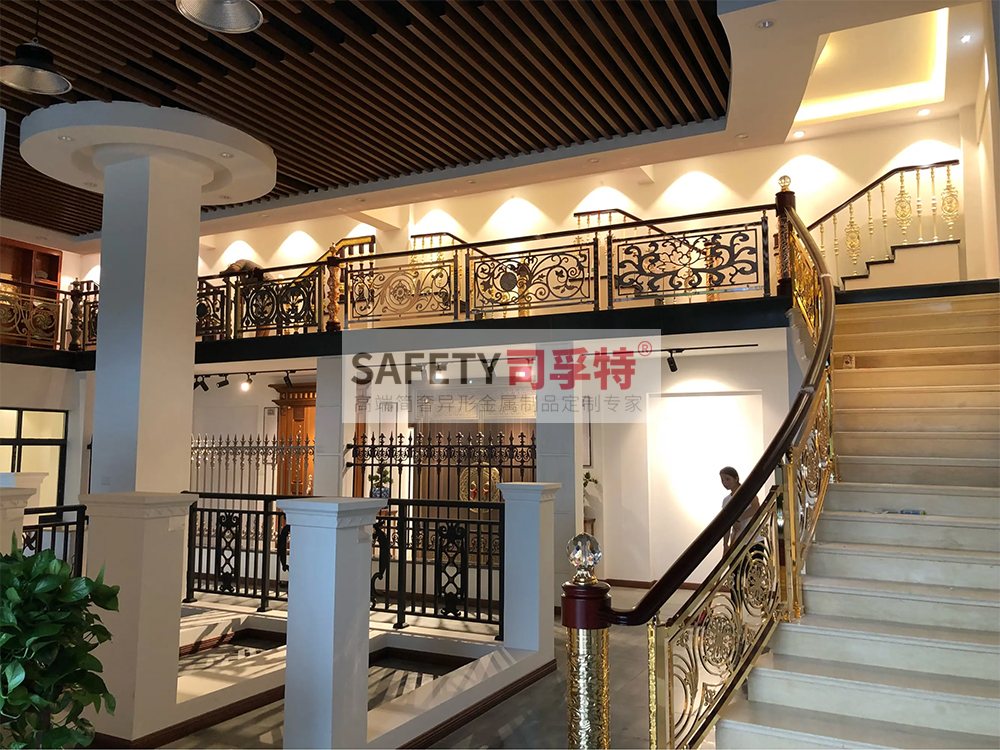 鋁藝鏤空雕花樓梯扶手：造型多樣，工藝成熟，彰顯高端品味(圖6)